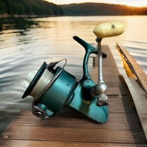 Vintage “Greenie” PENN Reel 704 Spinfisher Saltwater Spinning Reel Made In USA